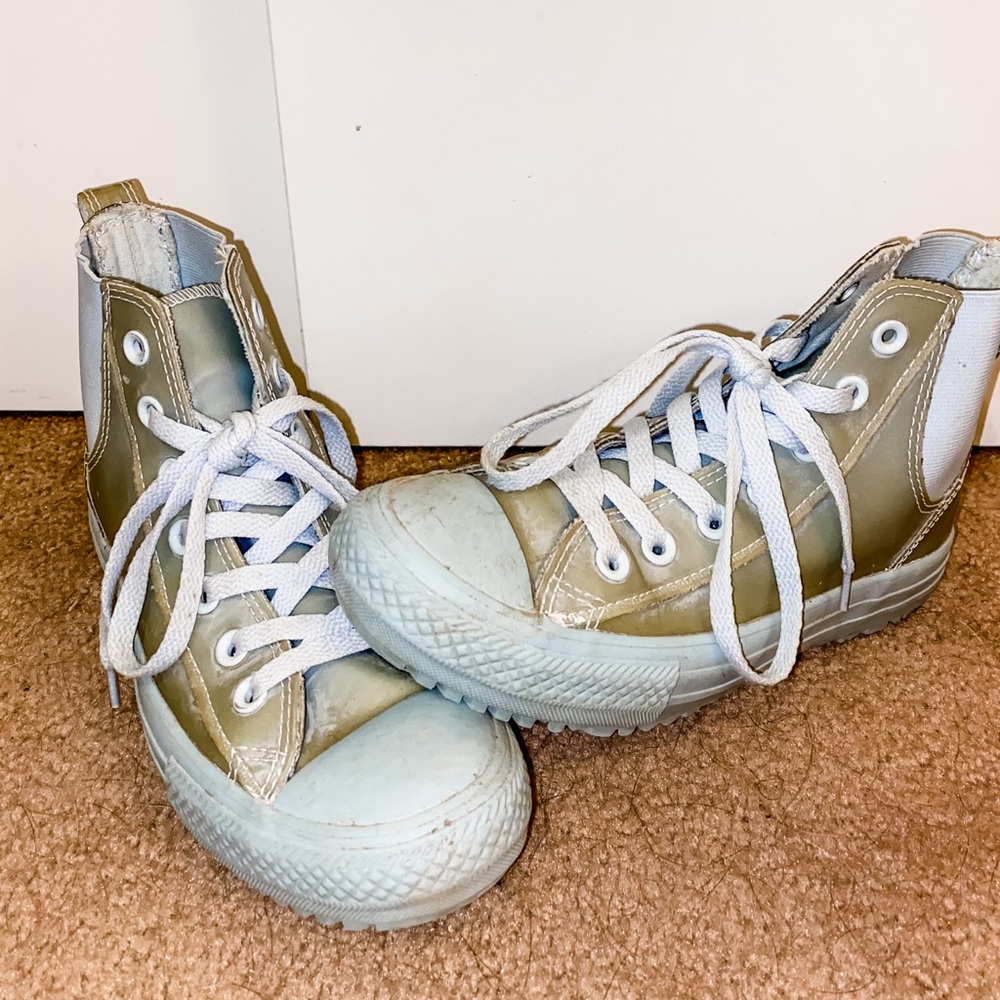 Converse